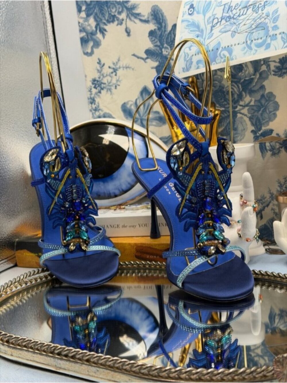 🆕 KURT GEIGER LONDON 🧿 NWOB Lobster Ankle Strap Satin Sandal, Blue - Sz 37 US7 - Picture 5 of 16
